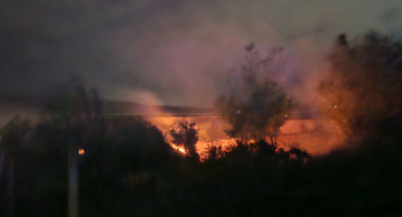 Požar u Donjoj Jasenici kod Mostara, jak vjetar otežava gašenje