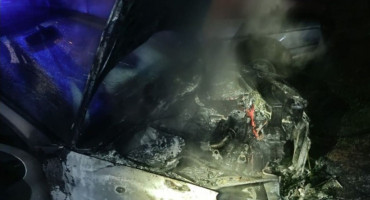 Gorio automobil u Baćevićima, vatrogasci brzo reagirali