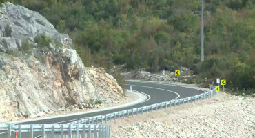 Ravno novom cestom povezano s Hrvatskom