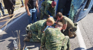 Vojnici EUFOR-a prvi pomogli nastradalom mladiću kod Mostara, razbili staklo i izvukli unesrećenog