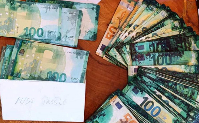 Kako su uhićeni Sarajlije prali novac? Mijenjali eure stečene kaznenim djelima u KM, nisu znali da su obojeni