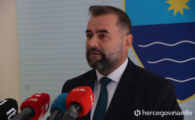 HNŽ raspravlja o zakonu: Hoće li građani lakše postavljati solarne panele na krovove?