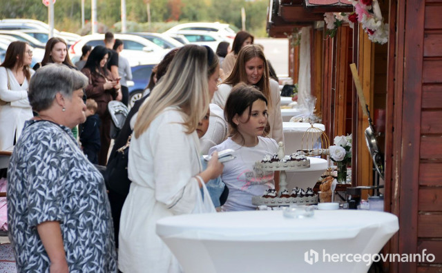 Slatki početak jeseni u Međugorju na Festivalu slastica
