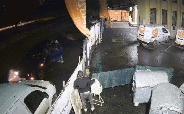 Humanitarna organizacija Pomozi.ba objavila snimku kako im se krade donirana odjeća