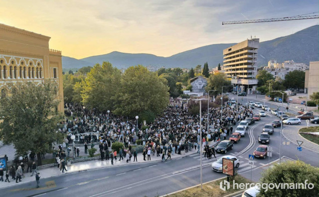 Mostar se oprostio od Halida Bešlića