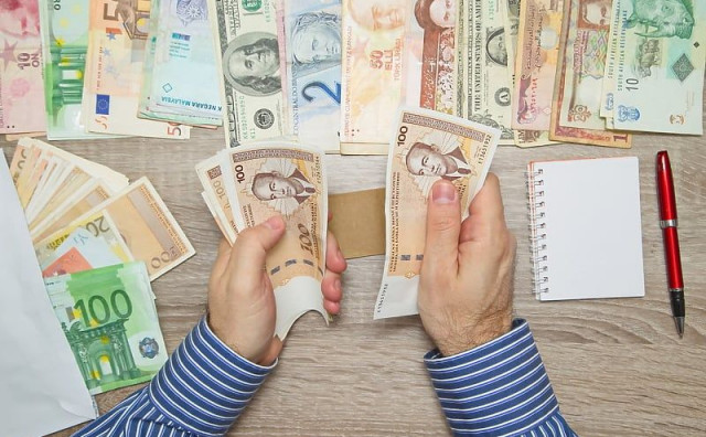 Dijaspora oborila prošlogodišnji rekord u slanju novca obiteljima u BiH, evo koliko je stiglo i odakle