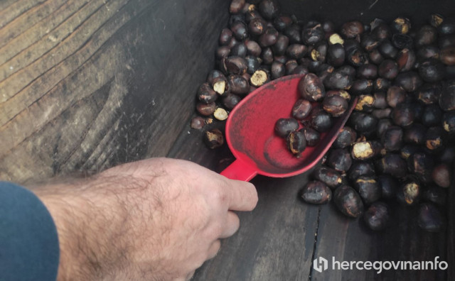 Kesteni zamirisali hercegovačkim ulicama, ove godine cijena im je nešto veća