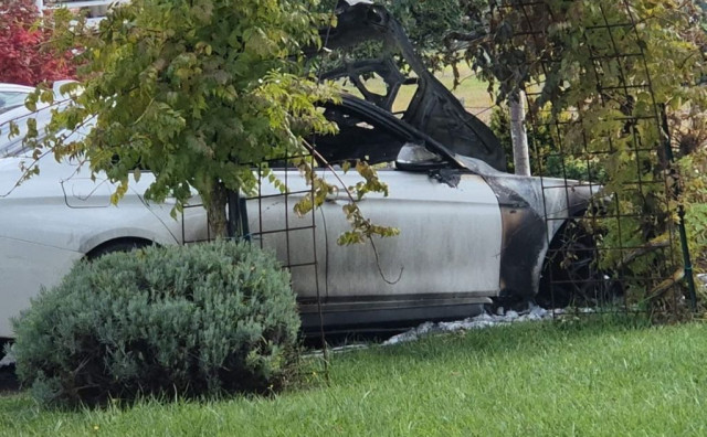 Tomislavgrad: U noćnim satima gorio BMW