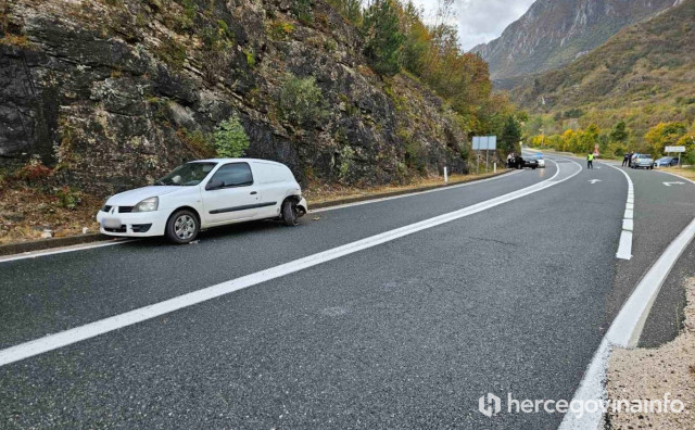 Jedna osoba ozlijeđena u prometnoj nesreći u Grabovici