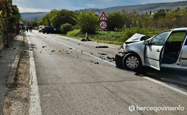 Teška prometna nesreća na cesti Mostar - Stolac