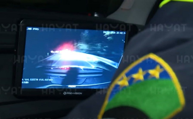 U sukobu sarajevskih navijačkih grupa ima teško ozlijeđenih, 'Slučajevi X' pratili i snimali kolonu