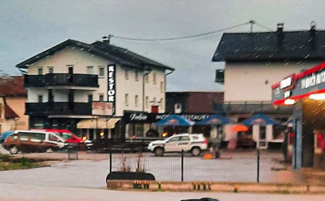 Sin i policajac iz Uskoplja van životne opasnosti, otac u kritičnom stanju