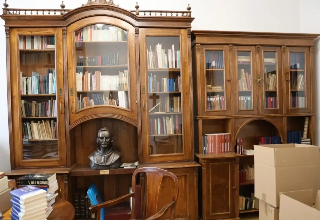 Franjevačka knjižnica Mostar