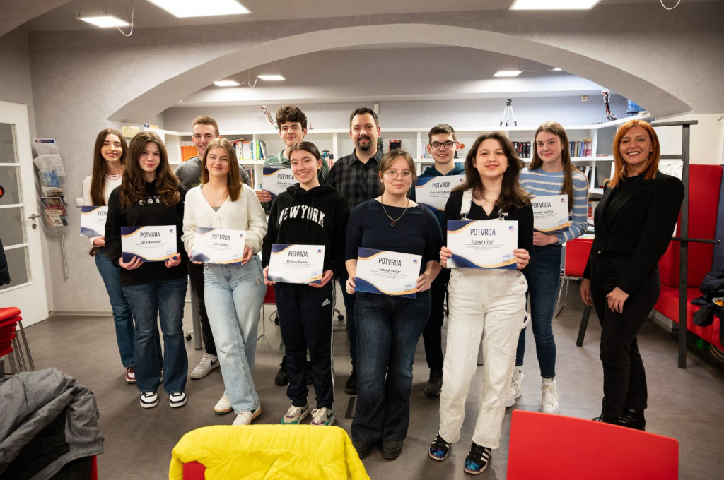 UWC Američki kutak fizika