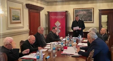 Nadbiskup Vukšić: Broj katolika u BiH smanjen je za 58 posto, nepravde nakon Daytona najviše pogodile Hrvate