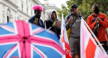 Britanija najavila najveću reviziju politike prema tražiteljima azila