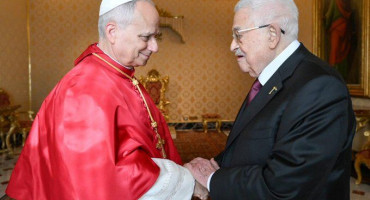 Papa prvi put u posjetu primio palestinskog predsjednika Mahmuda Abasa
