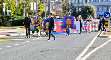Ministar Šuta zamjerio medicinarima poruke s prosvjeda i poručio da nije nadležan za isplatu njihovih plaća