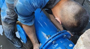 Puknuće vodovodne cijevi