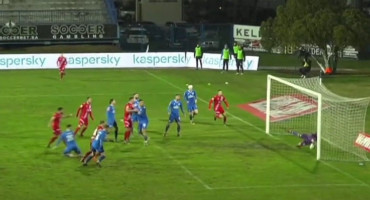 Je li lopta kod Jakovljevićevog gola prešla liniju?