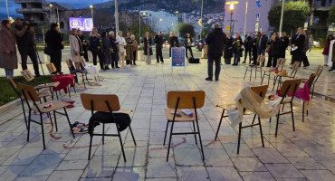 Stolice koje govore femicid