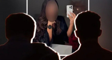 Transrodna osoba Aleks K.