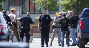 Panika u američkoj vojnoj bazi, nakon otvaranja paketa s bijelim prahom više ljudi se razboljelo