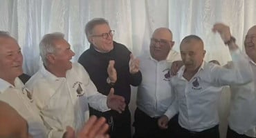 Zdravko Mamić pjeva pjesmu Hajduka