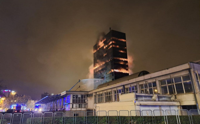 Uhićen mladić zbog požara: 'Ušli smo u zgradu Vjesnika, htjeli smo na vrh'