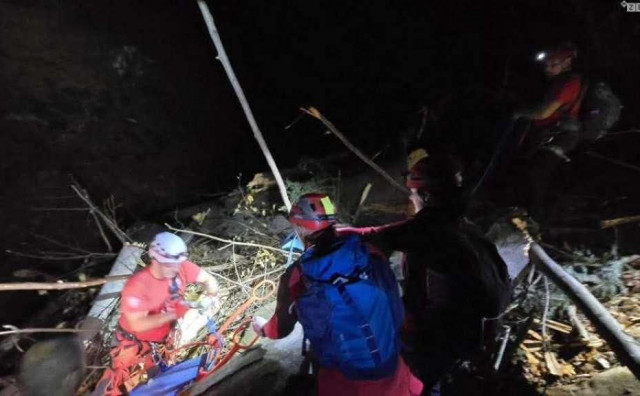 GSS Žepče kod Želeće izvukao tijelo poginulog šumskog radnika iz Brčkog