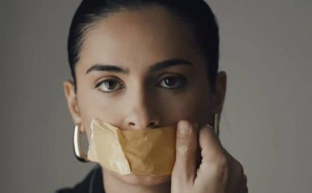 Influencerica objavila potresan video: 'Nitko nije primijetio djevojku koja usred Mostara bježi od muškarca s pištoljem'