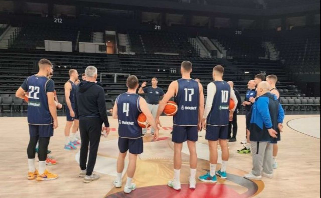 Košarkaši kvalifikacije započinju izrazito teškom utakmicom i situacijom u rosteru