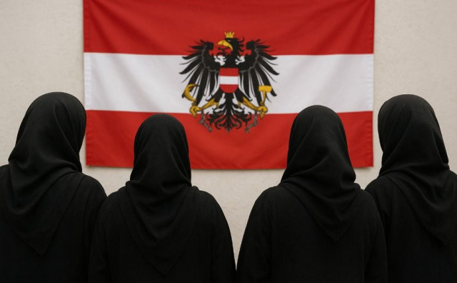 Austrijski ministar otkrio zašto planira djevojčicama zabraniti marame