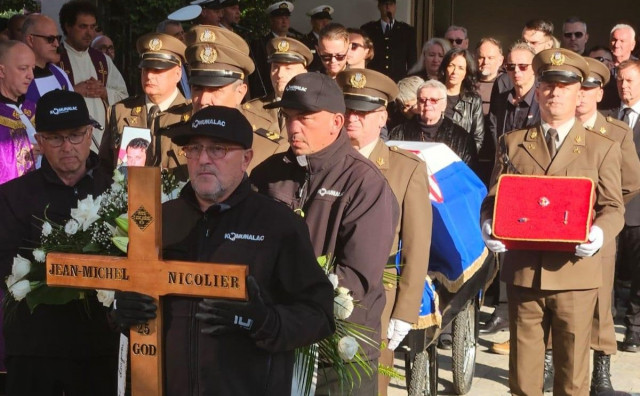 Pokopan je Jean-Michel Nicolier