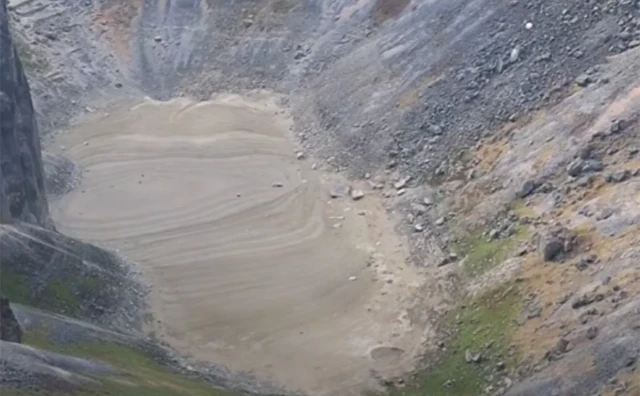 Modro jezero u Imotskom potpuno presušilo