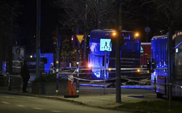 Više poginulih u strašnoj nesreći u Stockholmu, uhićen vozač autobusa