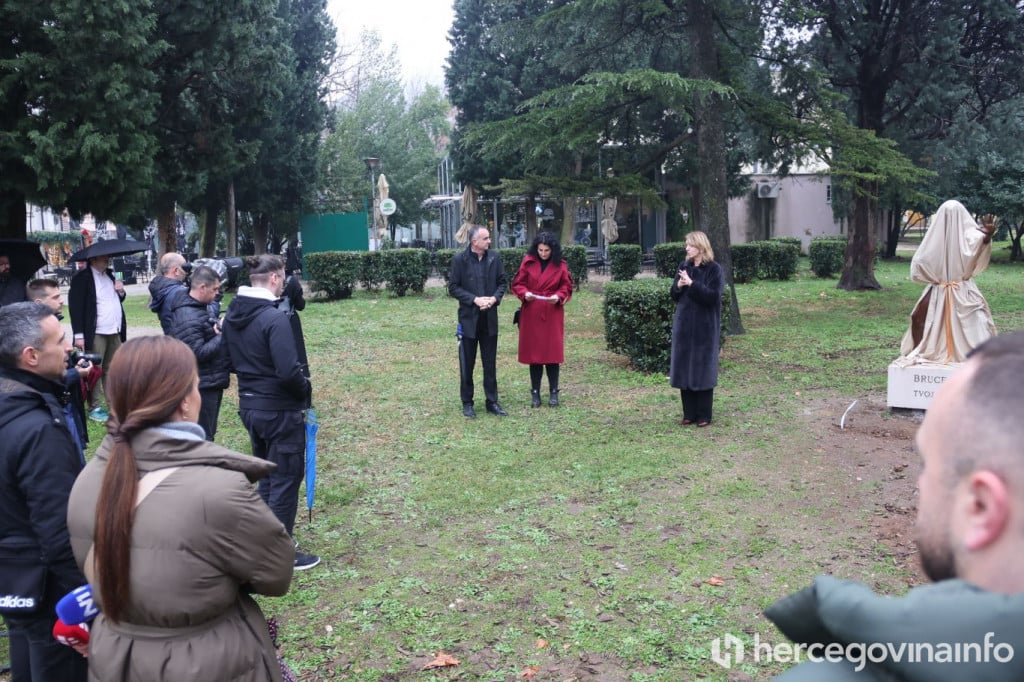 Bruce Lee vraćen u Park Zrinjevac