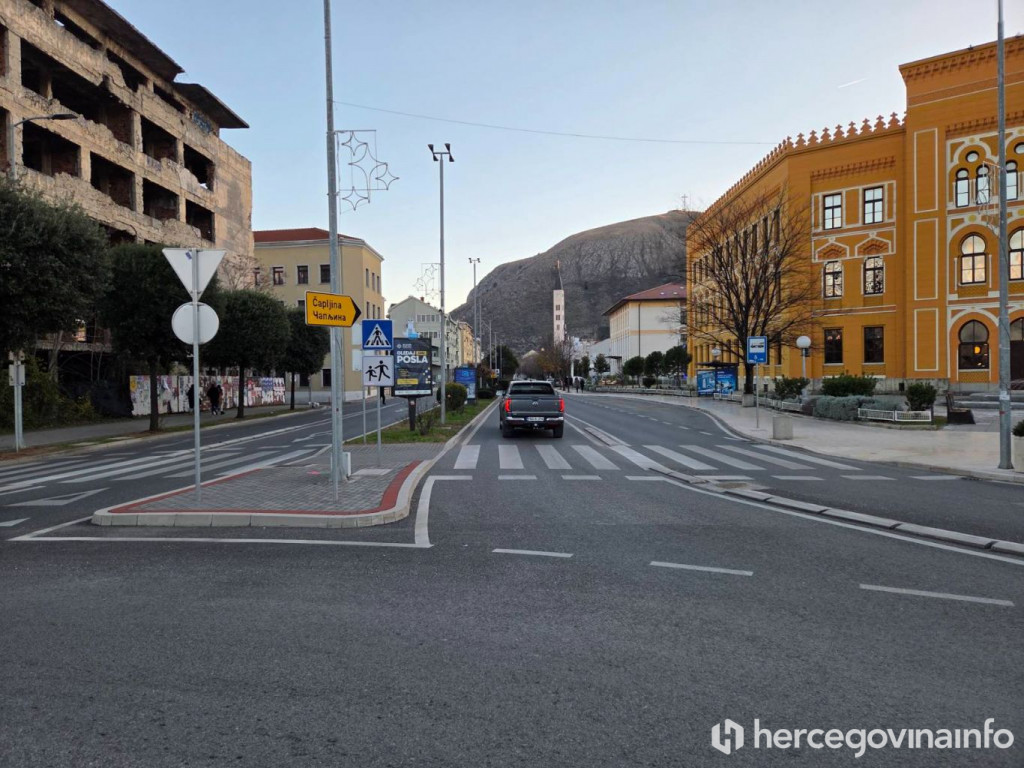 Regulacija prometa u Mostaru