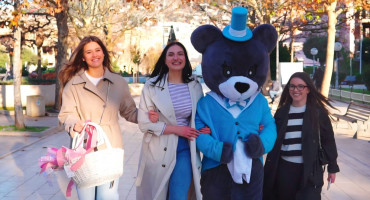 Kampanja studentica Ekonomskog fakulteta izmamila osmijehe građanima
