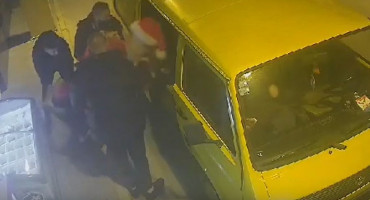 S benzinske ukrade Djed Božićnjak