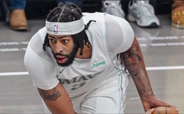 Anthony Davis se vratio u velikom stilu