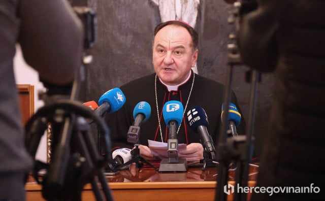 Biskupi iz BiH poslali božićnu poruku, Palić se obratio iz Mostara