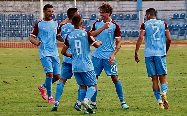 Digli se iz ponora, predvodi ih bivši igraš Posušja, a da uđu u HNL navijači Zrinjskog bi bili najsretniji