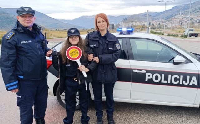 Djevojčica iz Mostara htjela je biti policajka na jedan dan, MUP HNŽ joj ispunio želju