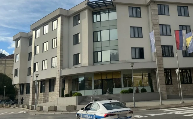 Trebinje: Tužiteljstvo traži pritvor za bivšeg policajca Boža D. zbog obljube maloljetnika