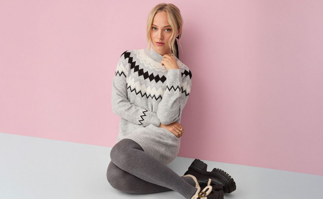 Praznici kod kuće: cozy homewear za mamu i dijete + novogodišnji 'sjaj' bez pretjerivanja