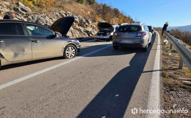 Jedna osoba ozlijeđena u prometnoj nesreći na cesti Mostar - Nevesinje