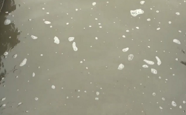 'Cvjetanje vode' prijeti jezerima Jablanica i Modrac, zagađenje izmiče kontroli