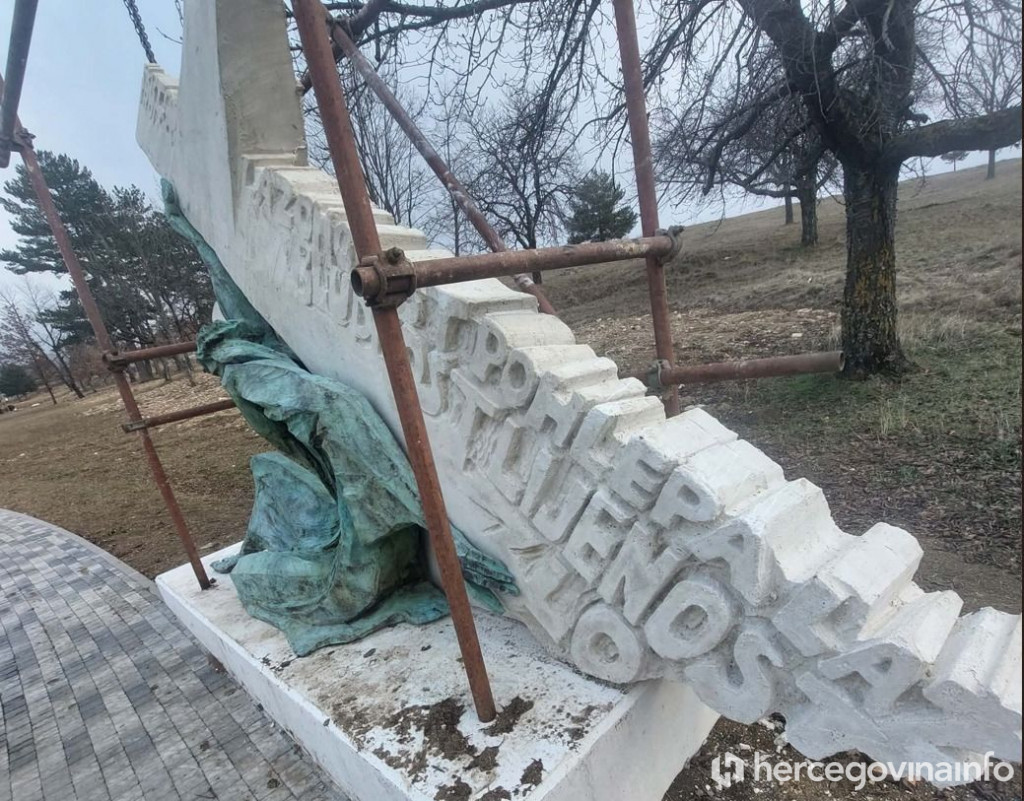 Križni put u Livnu, postavljene prve postaje