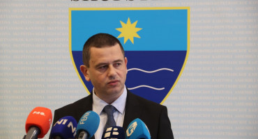 Adil Šuta